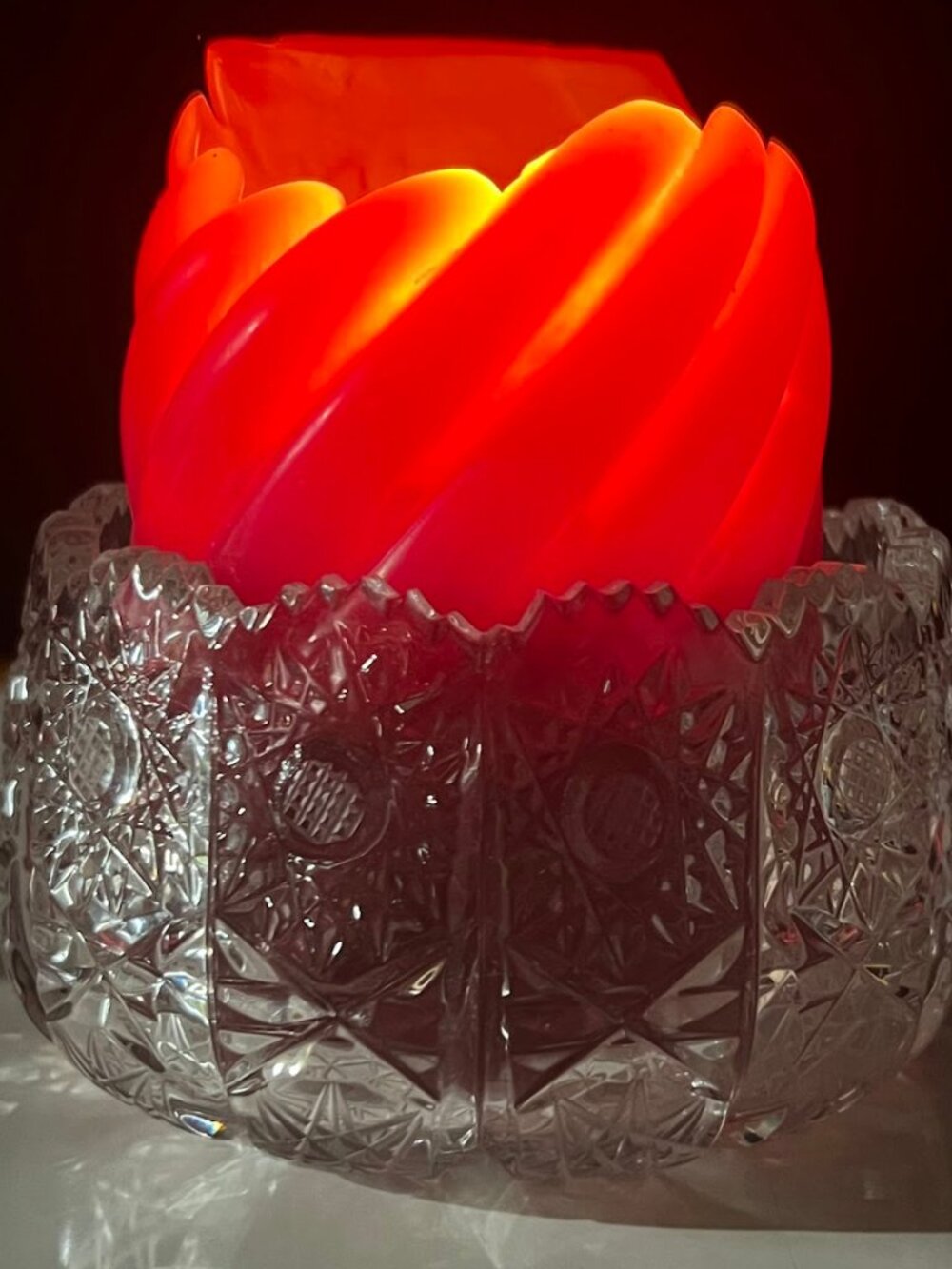 Stunning vintage crystal dish